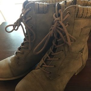 Maurices combat boots